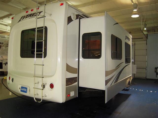 New 2010 Keystone Everest 345S Fifth Wheel For Sale